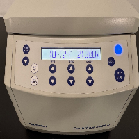 Eppendorf 5425R Refrigerated Centrifuge image 2